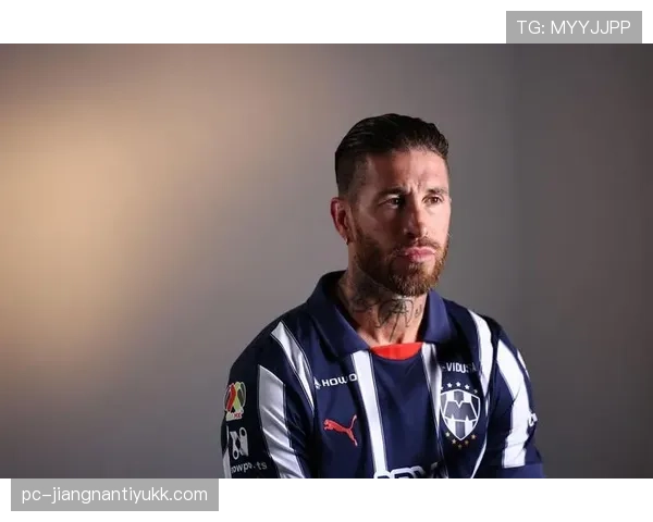 拉莫斯 vs 特里：领袖型中卫谁更强