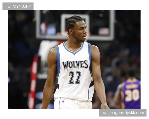 杰·伦·杰克逊二世通过挡拆拉开空间显著提升三分命中效率