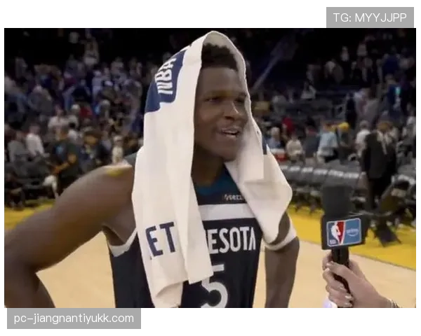 爱德华兹突破频繁提升关键时刻得分效率明显优于同期锋线球员